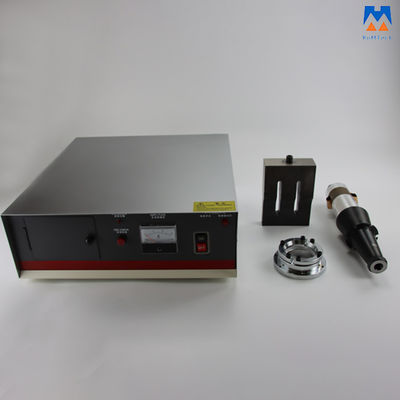 2.6KW آلة لحام بالموجات فوق الصوتية مع محول الطاقة والقرن